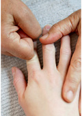 Schmerzende Fingergelenke - Behandlung durch Pohltherapie